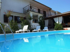 App Damir with private pool